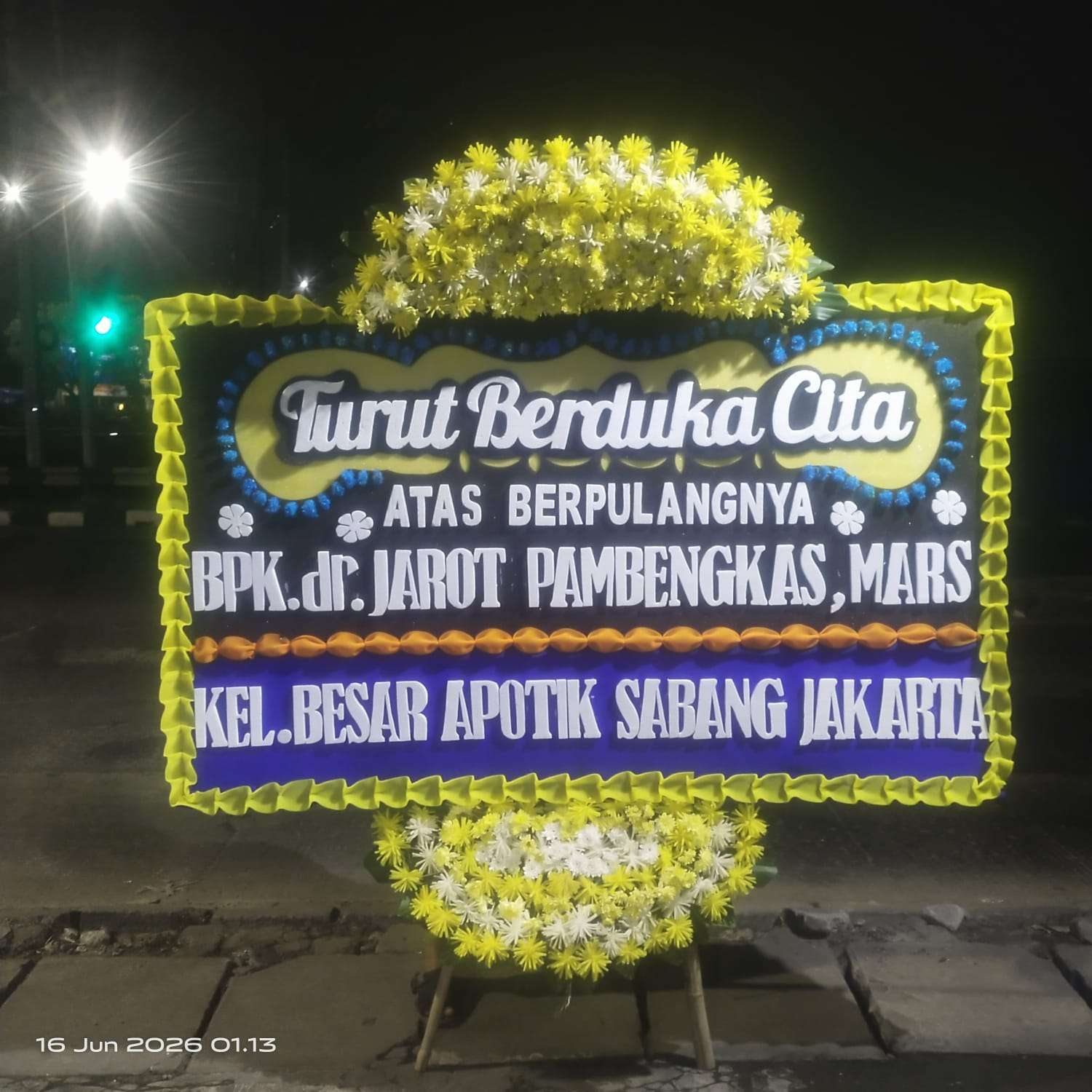 Papan Bunga Duka Cita