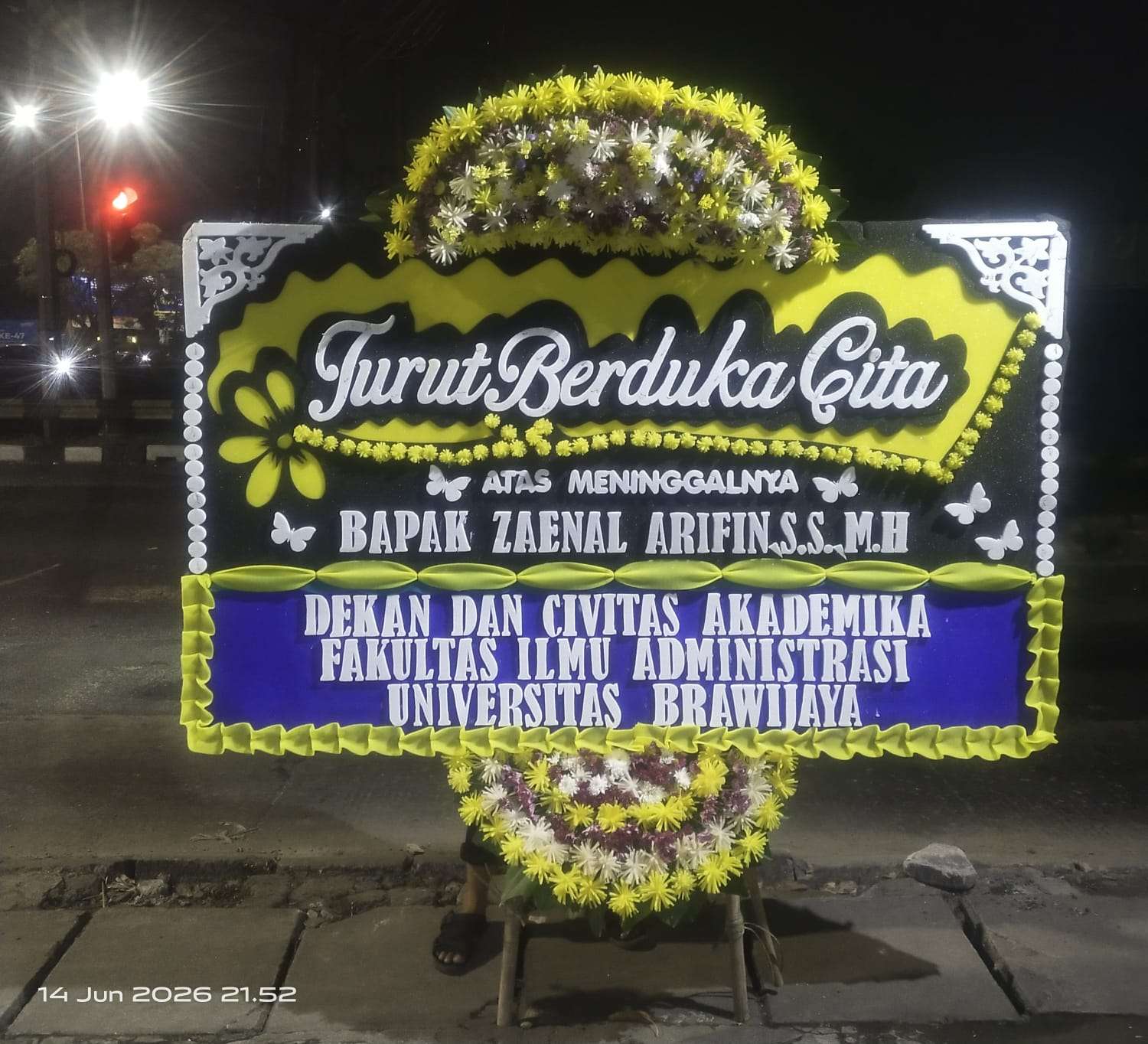 Papan Bunga Duka Cita